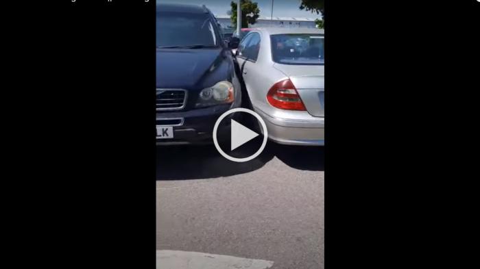 Παρκάρισμα για γέλια και για κλάματα [video]